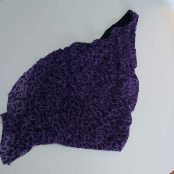 Shirt - Picture 3 of 4